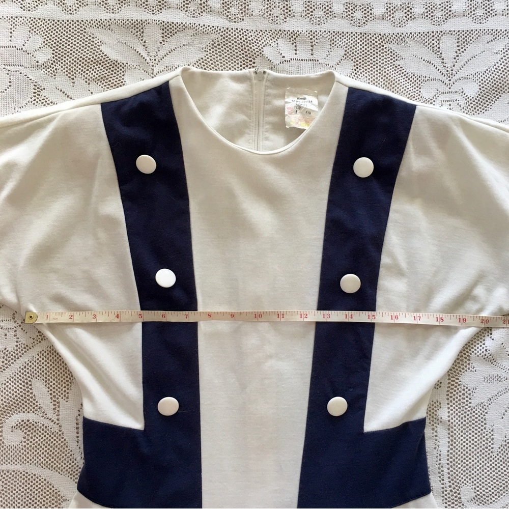Vintage wool blend Tradition Sears cream and navy blue batwing midi dress size 8 - Picture 2 of 16
